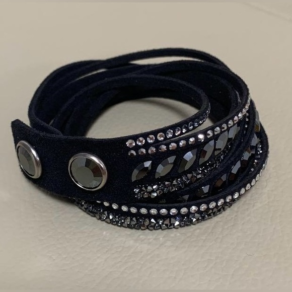 SUPER RARE, Swarovski Slake Pulse Bracelet ( choker ), Black. DISPLAY ITEM. - Picture 1 of 13
